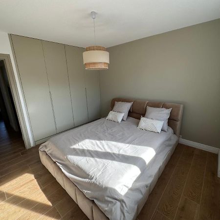 Minois Apartment Saint-Genet-Lerpt Екстериор снимка